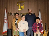 آزمون گیتار آقای میلاد عزیزی